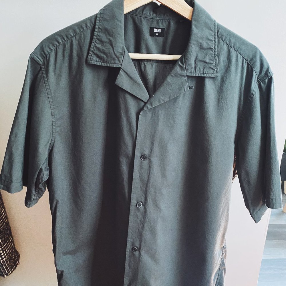 Uniqlo Short Sleeve Revere Collar Button Up